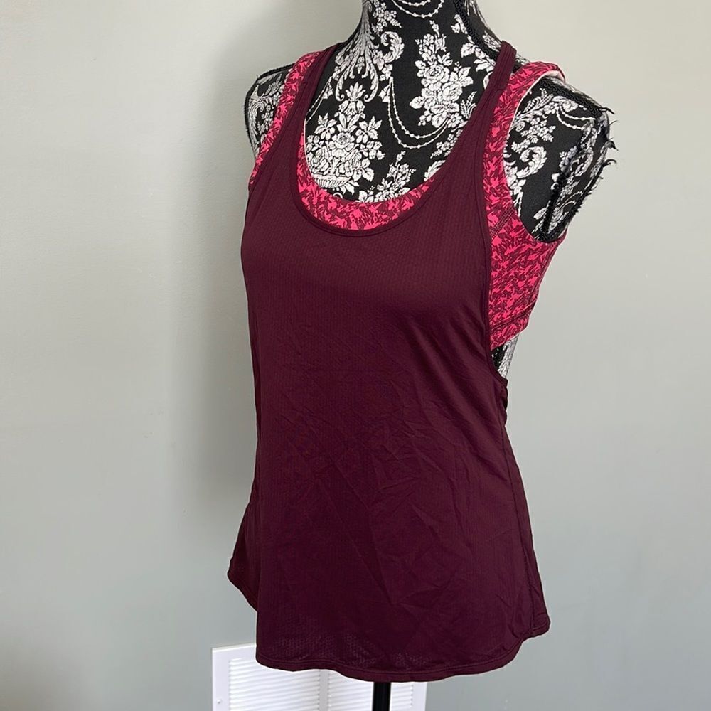 Lululemon size 8 top